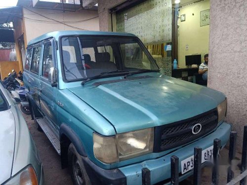 Used 2002 Toyota Qualis Version FS B3 MT for sale in Hyderabad