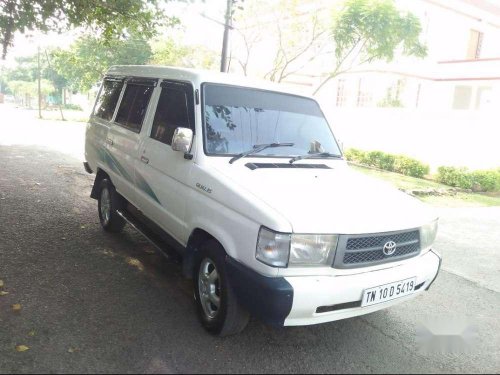 Toyota Qualis FS B3, 2002, Diesel MT for sale in Chennai