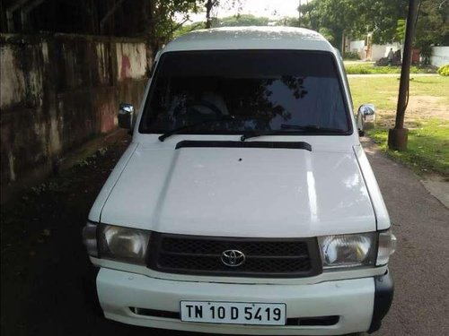 Toyota Qualis FS B3, 2002, Diesel MT for sale in Chennai