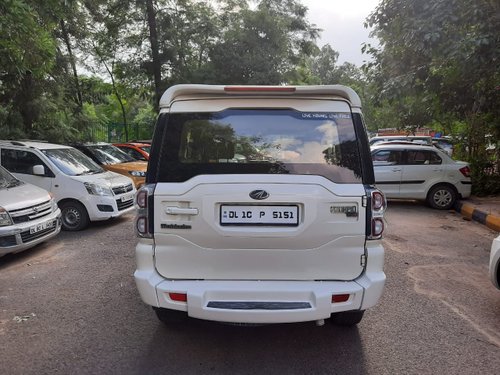 2015 Mahindra Scorpio S4 Diesel MT in New Delhi