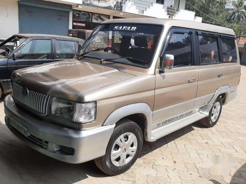 Use Toyota Qualis FS B6 2001 MT for sale in Kannur at low price