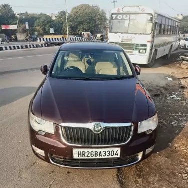 2011 Skoda Superb Diesel MT in New Delhi