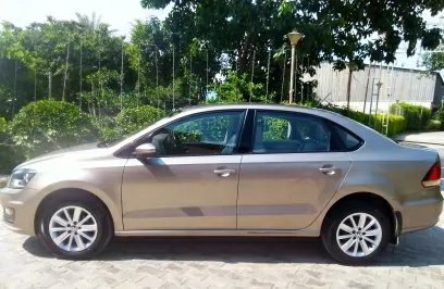 2015 Volkswagen Vento Highline Petrol MT in New Delhi