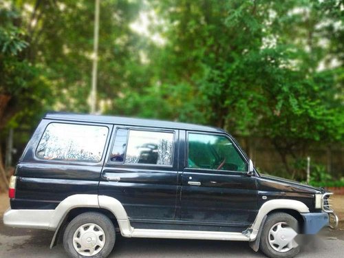 Toyota Qualis FS B5, 2004, Diesel MT for sale in Chennai