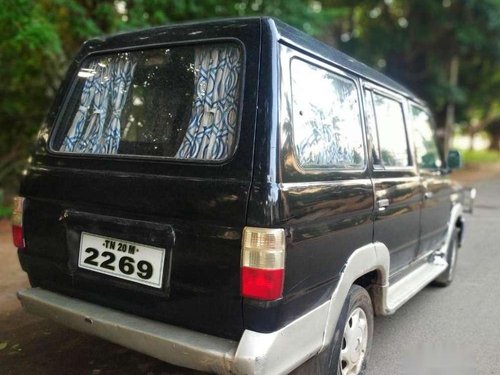 Toyota Qualis FS B5, 2004, Diesel MT for sale in Chennai