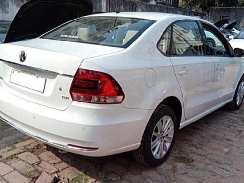 2016 Volkswagen Vento AT for sale at low price in Kolkata