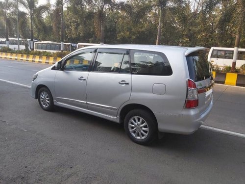 Toyota Innova 2014 MT for sale in Mumbai - Maharashtra