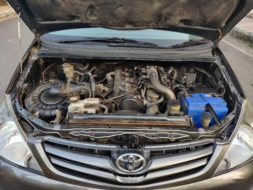 Used Toyota Innova MT 2004-2011 car at low price in Mumbai - Maharashtra