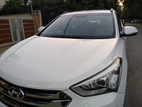 Hyundai Santa Fe 2WD AT 2016 for sale in New Delhi