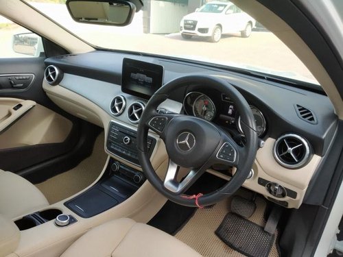 Used Mercedes Benz GLA Class AT car at low price in New Delhi