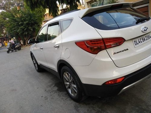 Hyundai Santa Fe 2WD AT 2016 for sale in New Delhi