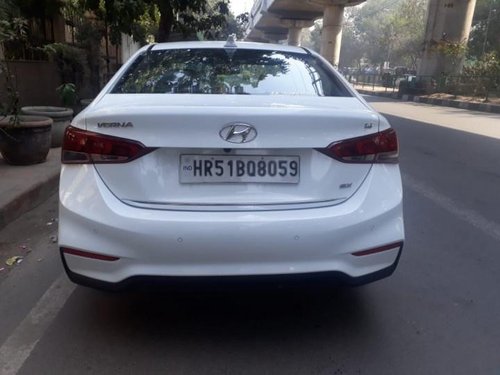 Hyundai Verna 1.6 SX VTVT 2017 MT for sale in New Delhi