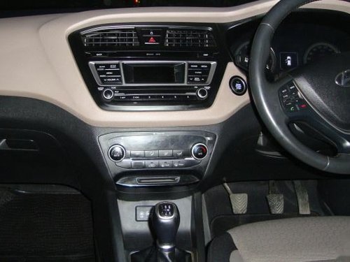 Used Hyundai Elite i20 MT car at low price in Ghaziabad