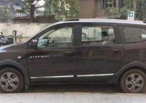 Renault Lodgy Stepway 110PS RXZ 7S MT in Kolkata