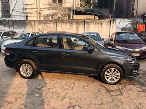 Used 2016 Volkswagen Vento 1.5 TDI Highline Plus AT for sale in Kolkata