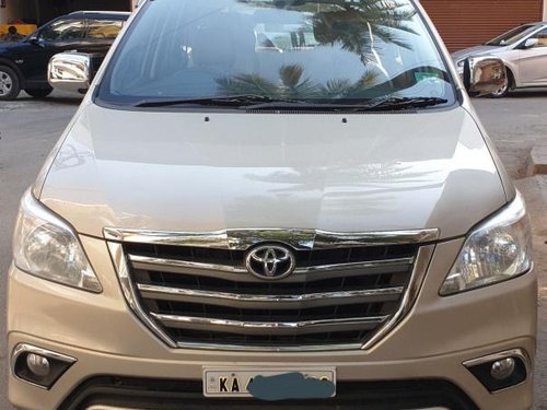 Used Toyota Innova MT car at low price in Bangalore