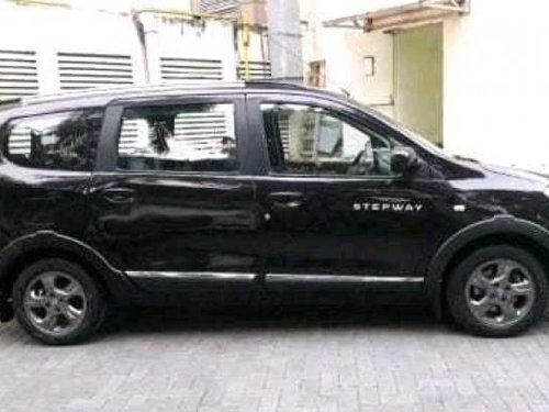 Renault Lodgy Stepway 110PS RXZ 7S MT in Kolkata