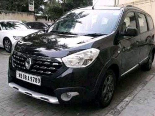 Renault Lodgy Stepway 110PS RXZ 7S MT in Kolkata