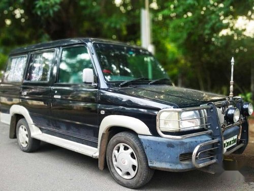 Toyota Qualis FS B5, 2004, Diesel MT for sale in Chennai