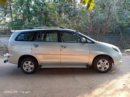 Toyota Innova 2004-2011 2.5 V Diesel 7-seater MT for sale in Bangalore