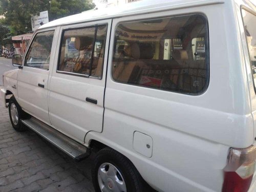 Used 2004 Toyota Qualis FS B3 MT car at low price in Chennai