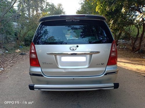 Toyota Innova 2004-2011 2.5 V Diesel 7-seater MT for sale in Bangalore