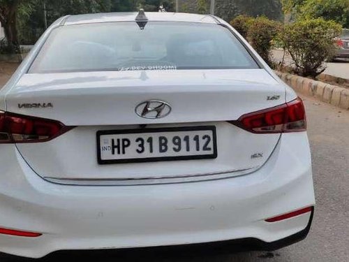 Used Hyundai Verna Fluidic 1.6 CRDi SX Opt, 2018, Diesel MT for sale in Noida