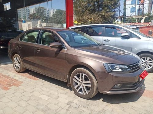 Volkswagen Jetta 2011-2013 2.0L TDI Highline AT 2016 for sale in Bangalore