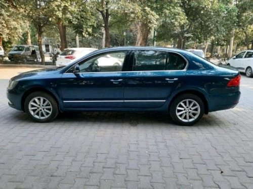 2014 Skoda Superb Elegance 2.0 TDI CR AT for sale in New Delhi