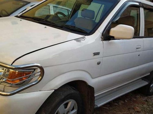 Used 2014 Chevrolet Tavera Neo MT for sale in Chennai