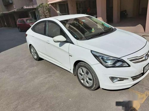 Used 2015 Hyundai Verna CRDi MT for sale in Daman 