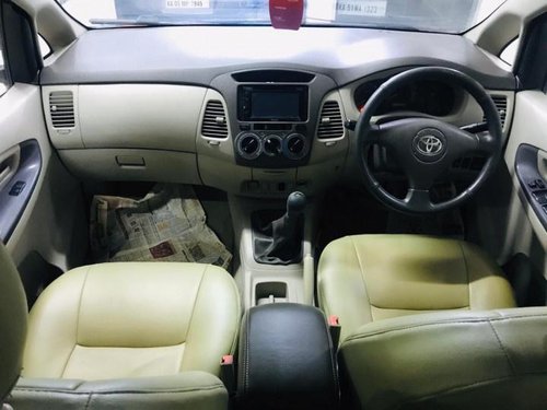 2011 Toyota Innova MT 2004-2011 for sale at low price in Bangalore