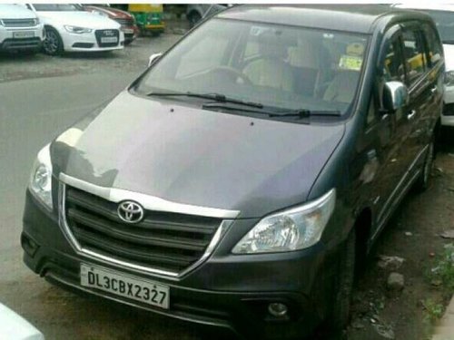 Toyota Innova MT 2004-2011 2014 in New Delhi