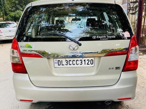 Toyota Innova 2.5 GX 8 STR MT 2014 in New Delhi