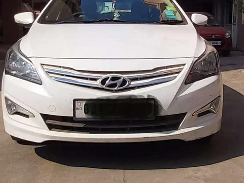 Used 2015 Hyundai Verna CRDi MT for sale in Daman 