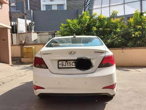 Used 2015 Hyundai Verna CRDi MT for sale in Daman 