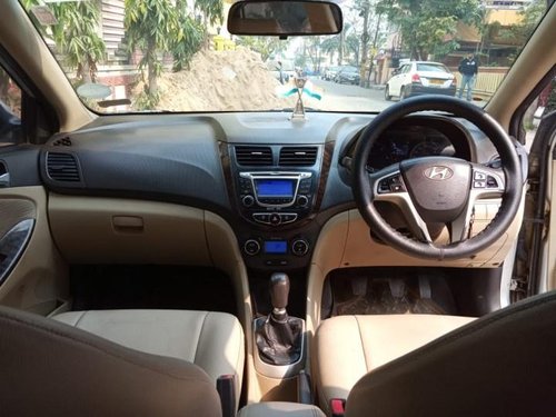Hyundai Verna 1.6 CRDI MT 2011 in Kolkata