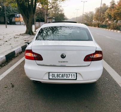 Skoda Superb Elegance 1.8 TSI AT 2014 in New Delhi