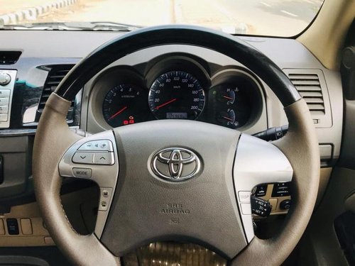 Used 2013 Toyota Fortuner 4x2 AT car at low price in New Delhi