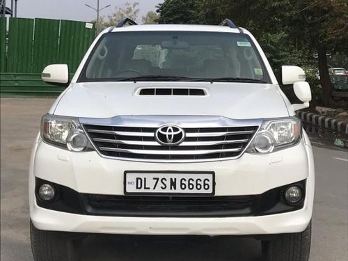 Used 2013 Toyota Fortuner 4x2 AT car at low price in New Delhi