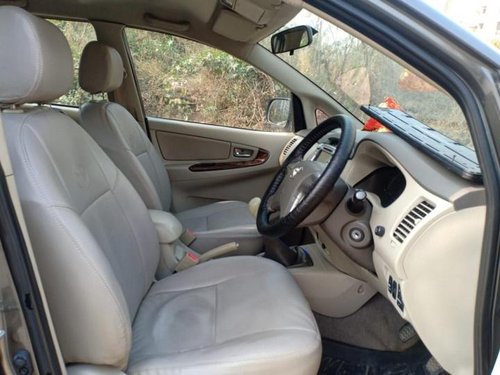 2012 Toyota Innova 2004-2011 MT for sale in Mumbai