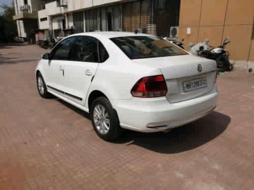 Used 2015 Volkswagen Vento Petrol Highline AT car at low price in Mumbai