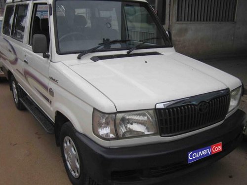 Toyota Qualis GS G5 2004 MT in Bangalore 