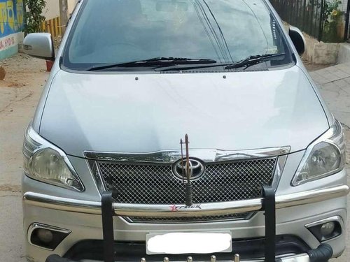 Toyota Innova 2014 MT for sale in Hyderabad