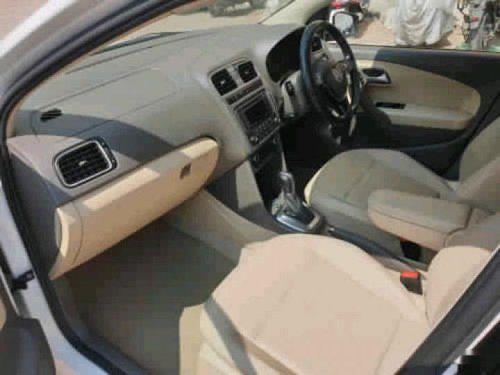 Used 2015 Volkswagen Vento Petrol Highline AT car at low price in Mumbai