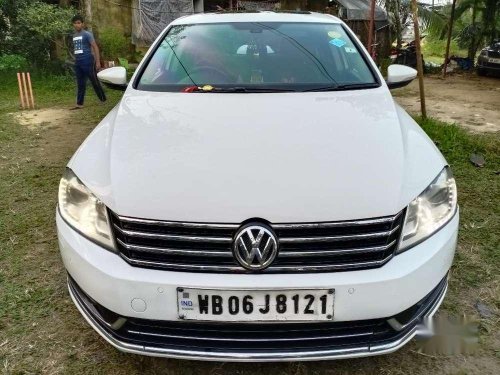 Volkswagen Passat Highline DSG, 2012, Diesel AT in Kolkata