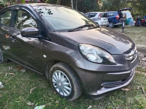 Used 2013 Honda Amaze MT car at low price in Kolkata