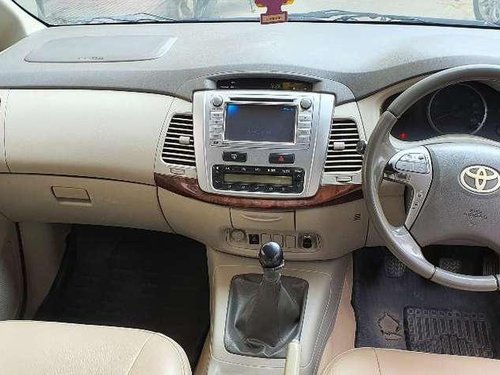 Toyota Innova 2.5 VX 7 STR MT  in Hyderabad