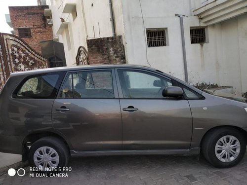 2012 Toyota Innova 2004-2011 MT for sale at low price in Lucknow