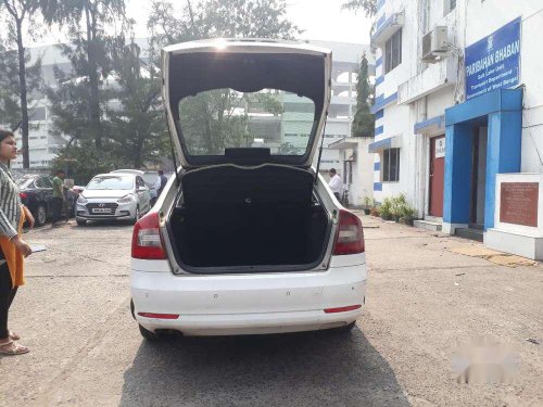 Used Skoda Laura 2012 MT car at low price in Kolkata